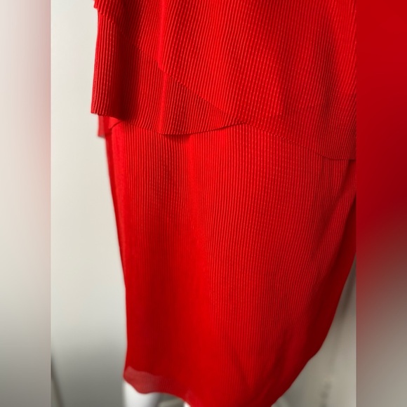 Michael Kors Elegant Scarlet Red One-Shoulder Dress - Picture 10 of 11